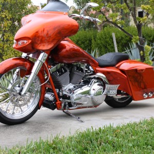 Johnny Legend Customs :: Chicago Baggers :: Custom Built Motorcycles